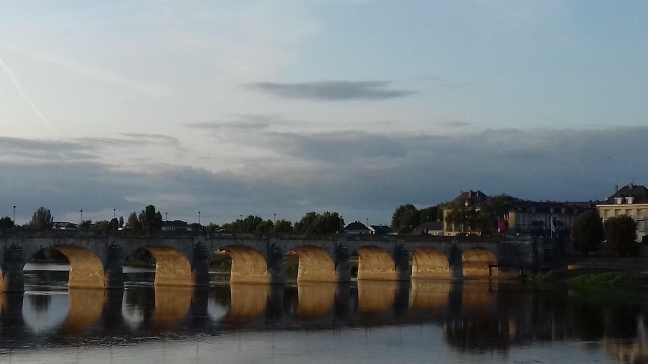 Saumur Loire Chambres Et Gite Vernantes Ngoại thất bức ảnh